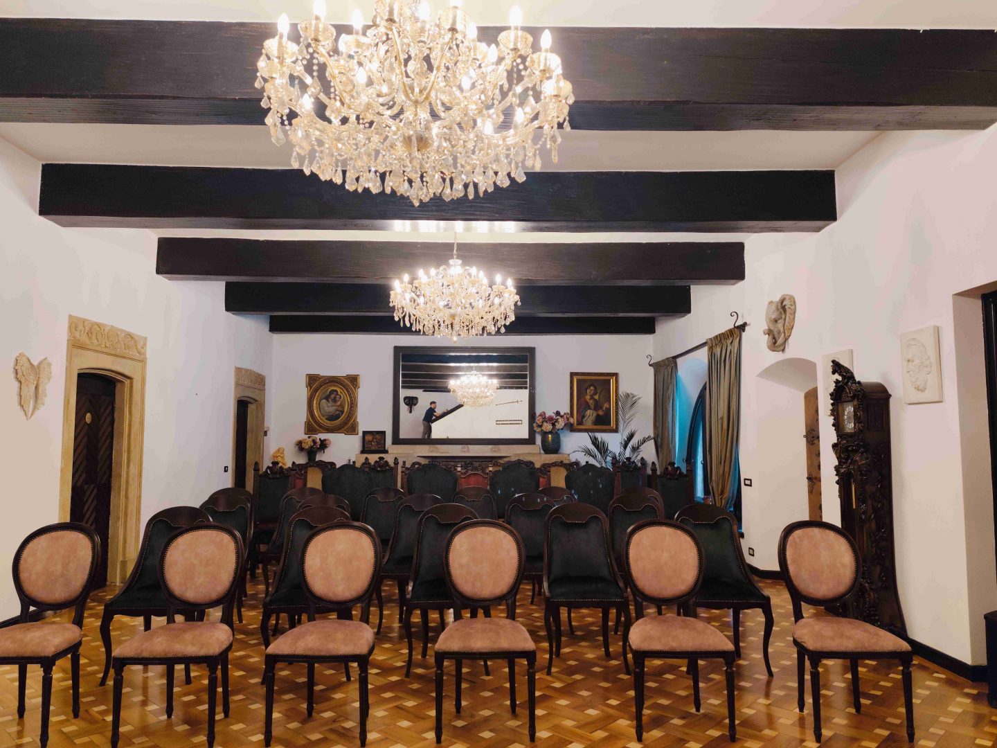 Conferințe corporate și întâlniri internaționale la EkoGroup Vila